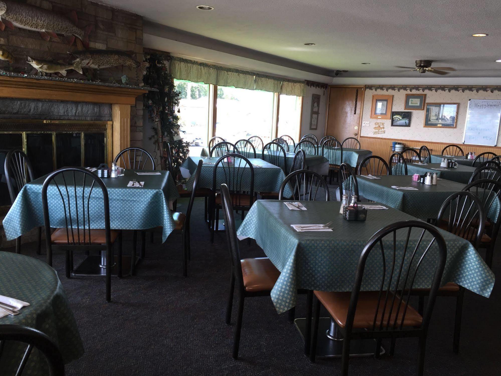 Twin Pines Resort Garrison Eksteriør bilde
